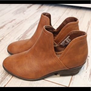 Brown Ankle Boot NEVER WORN!!